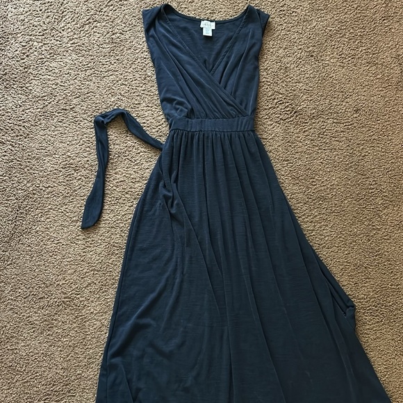 Nicole Miller Navy Ribbed Surplice Dress  Belted - Picture 2 of 6
